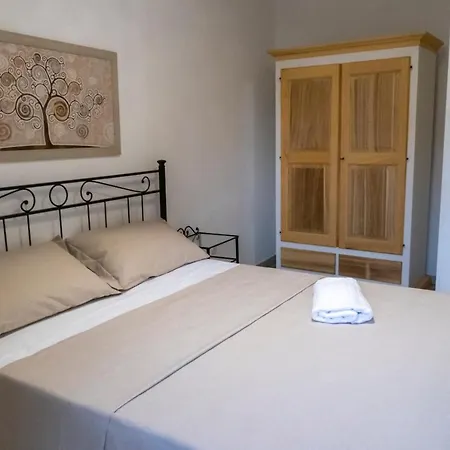 فندق مبيت وإفطار Le Dimore Di Corte Madama كازارانو