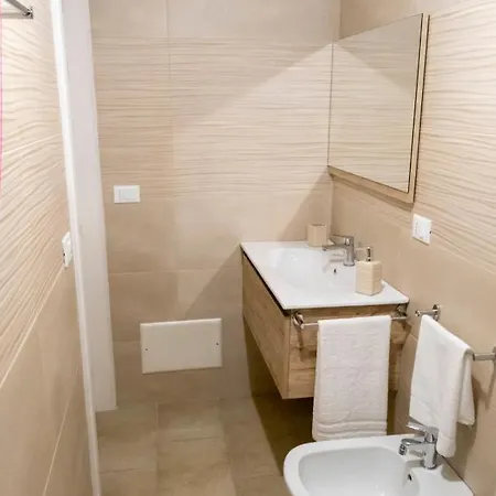 Le Dimore Di Corte Madama فندق مبيت وإفطار كازارانو