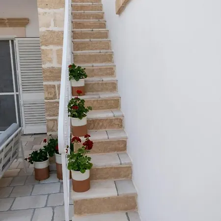 Le Dimore Di Corte Madama 3* كازارانو