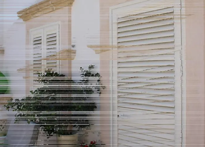 Alojamento de Acomodação e Pequeno-almoço Le Dimore Di Corte Madama 3*